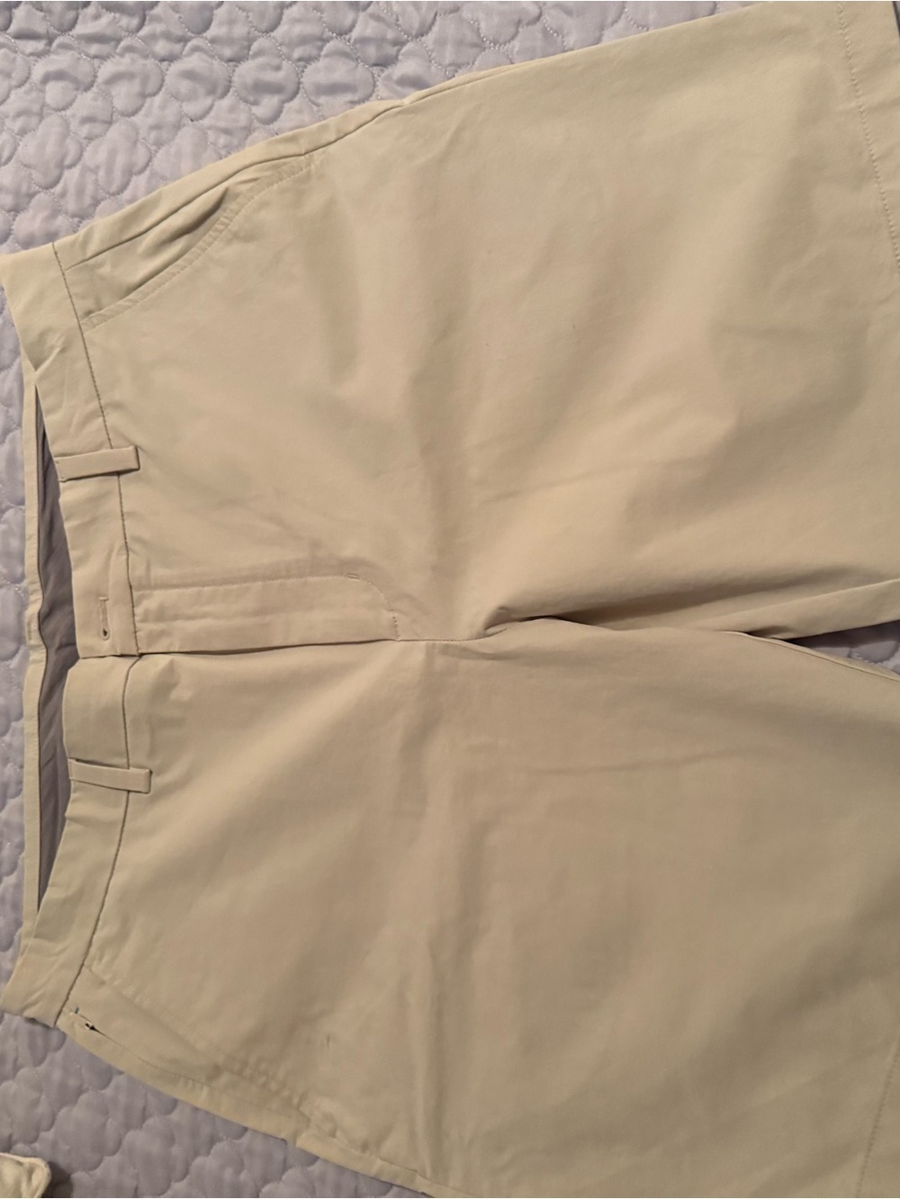 Vineyard Vines Men's Light Khaki Flat-Front Shorts